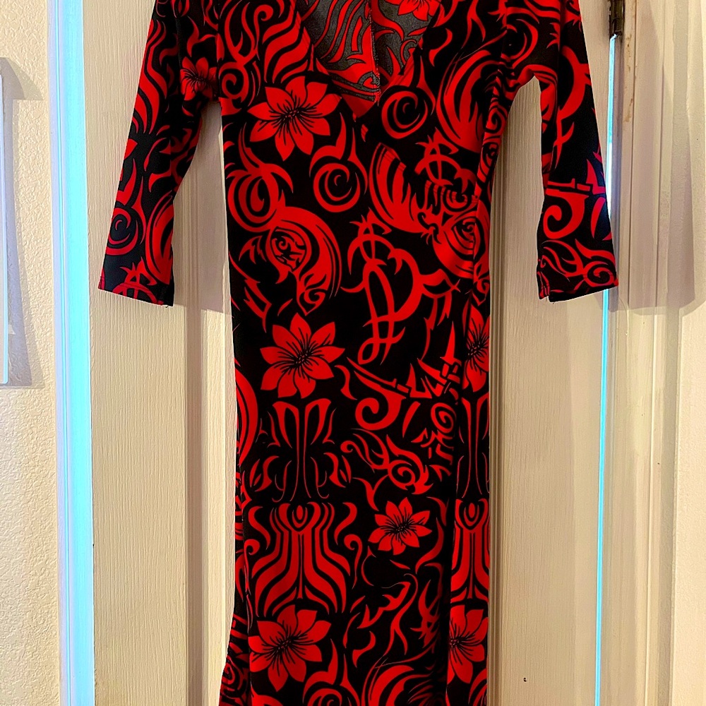 La Belle Red and Black Floral Patterned Fabric Dress